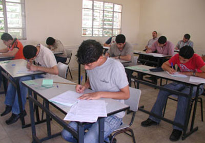 أحد لجان الثانوية العامة